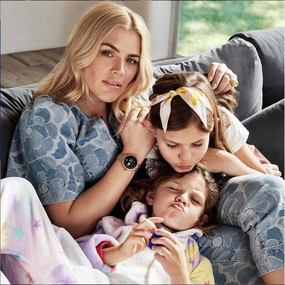 Welcome to my closet! - Picture 1 of 2